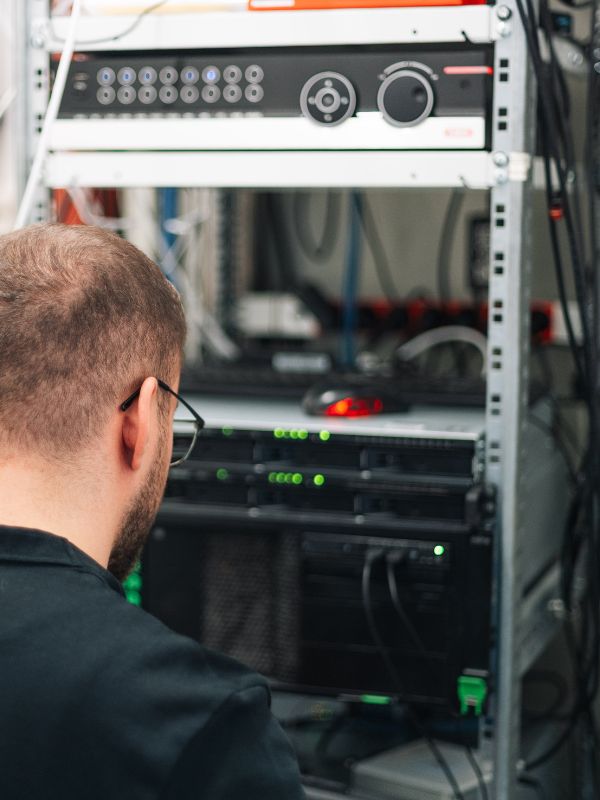 Vorteile als Senior IT-Administrator bei MB&ouml;rso Paderborn